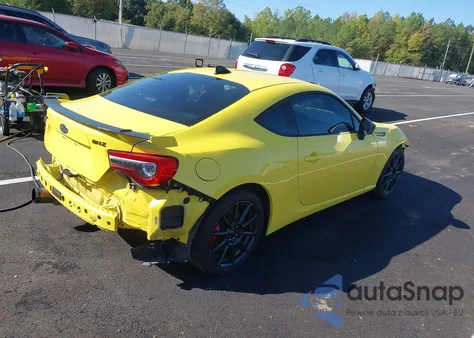 2017 Subaru Brz Series. Yellow из США, поврежденный, VIN JF1ZCAC1XH9601468